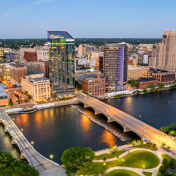 background of Grand Rapids, MI (GRR)
